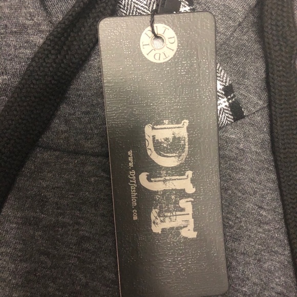 DJT Women’s Funnel neck check contrast pullover - Picture 4 of 6